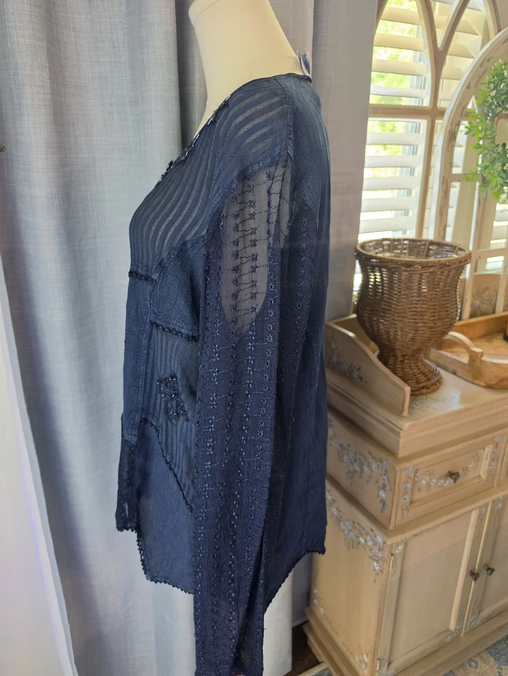 Vintage Blouse - Picture 3 of 5